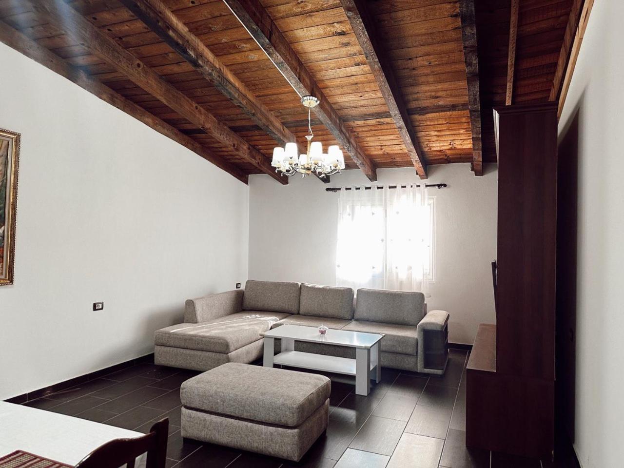 Oa'S Beach Apartment Влёра Экстерьер фото